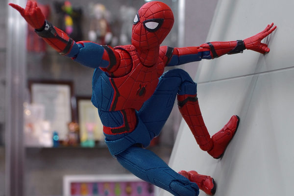 mafex homecoming